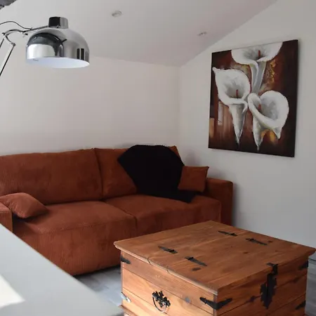 Val بيت للعطل