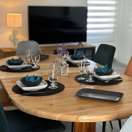 Val بيت للعطل