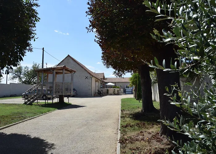 Val Holiday home Jaunay-Clan